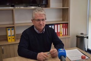Retrospectiva săptămânii, prin ochii lui Bihorel: De ce insistă şeful de la Cimitire să se ocupe locurile de veci