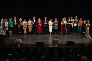 ”Femei de succes” – spectacol de gală cu zeci de surprize şi captivante momente artistice