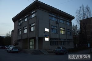 DSP: Patru persoane au fost sancţionate astăzi, cu amenzi contravenţionale, de 20.000 lei fiecare, pentru că NU au respectat pocedura de izolare la domiciliu. Este vorba despre o femeie şi trei bărbaţi, întorşi din Italia