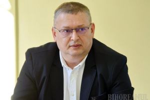Senatorii Universităţii şi-au ales liderul. Aurel Căuş a câştigat detaşat preşedinţia forului