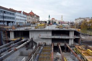 Gratuit timp de 3 luni: Parcarea subterană din strada Independenţei va fi dată în folosinţă în mai