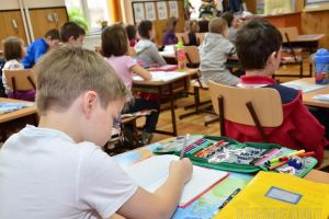 E oficial: Toate şcolile din ţară se închid între 11 şi 22 martie!