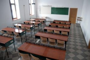 Școlile vor fi închise, începând de miercuri