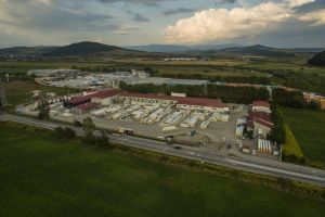 Acţionarii Grupului TeraPlast, invitaţi să viziteze Parcul Industrial Sărăţel