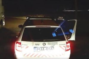 A SCĂPAT DE POLIŢIŞTI SPUNÂND CĂ VINE DINTR-O ZONĂ CU CORONAVIRUS