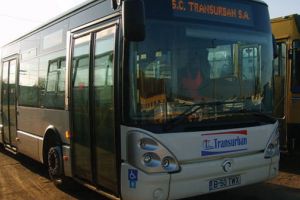Transurban suspendă cursele pentru elevi. Autobuzele şi automatele de bilete, dezinfectate