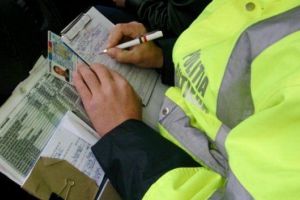 Acţiune pentru siguranţa cetăţenilor la Bucerdea Grânoasă: Patru persoane care locuiesc fără forme legale, sancţionate de poliţişti
