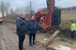 Flutur a solicitat mai multe echipe de muncitori pentru modernizarea drumului Liteni – Hârtop