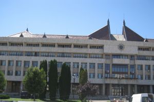 Prefectura Harghita către primari: măsuri la nivel local doar cu aviz DSP pentru adunările publice sub 1000 de persoane