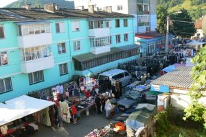 Târgurile din judeţ, închise. Ce măsuri au mai luat primarii de oraşe şi de comune