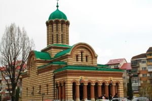 Arhiepiscopia Târgovişte face apel în favoarea orei de religie, în contextul chestionării on line pentru reducere orelor