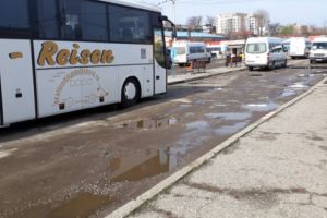 DIN AUTOGARA SUD PITEŞTI, NICI COLETELE NU MAI PLEACĂ