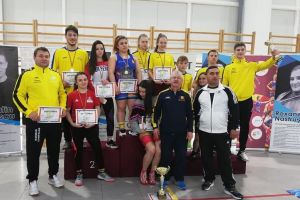Echipa feminina de lupte a LPS Nicolae Rotaru“ Constanta, campioana a Romaniei (galerie foto) 