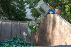 TEGA începe acţiunile de primăvară privind colectarea deşeurilor  -Noutăţi în ceea ce priveşte colectarea deşeurilor textile sau a încălţămintei