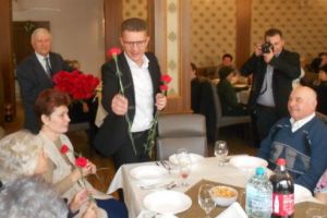 Doamnele din Asociaţia Pensionarilor Luduş, sărbătorite