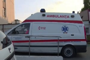 Suspiciune de coronavirus? Un angajat al APIA din Botoşani, luat cu ambulanţa