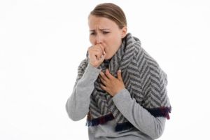 Care sunt simptomele coronavirusului şi când trebuie să mergi la doctor