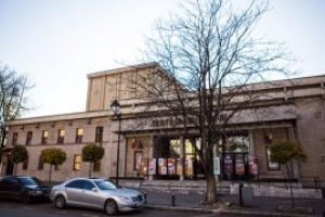 Teatrul Municipal Baia Mare suspenda spectacolele programate in perioada 12-22 martie