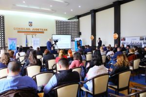 Ședinta a Forumului de Mobilitate Urbana Durabila. Organizator, Asociatia Zona Metropolitana Constanta. Printre colaboratori, CT Bus 