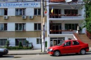 Mâine se întrerupe furnizarea apei în Moreni. Vezi străzile afectate