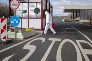Coronavirus: Ungaria se închide! Nu-i mai lasă să intre în ţară pe românii din Italia