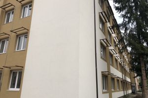 BĂGAȚI ÎN CARANTINĂ ÎN HOTELUL PRIMĂRIEI