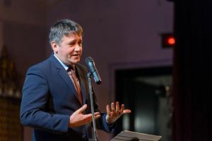 Deputat UDMR – Românii întorşi în ţară fără asigurare medicală, să plătească 1.338 de lei contribuţie dacă vor să fie trataţi în spitalele din ţară