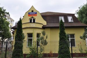 Centrul Micul Prinţ Bistriţa îşi suspendă temporar activitatea
