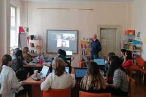 Școala Finlandeză din Sibiu adoptă predarea online pe timpul suspendării cursurilor
