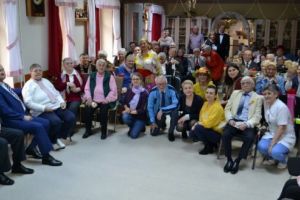 FOTO: Parfum de femeie,… o poveste înmiresmată