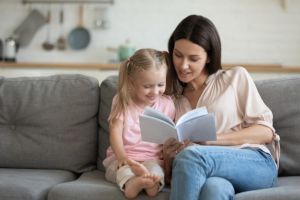 Jocuri de jucat în casă şi activităţi pentru copii – cum alungaţi plictiseala