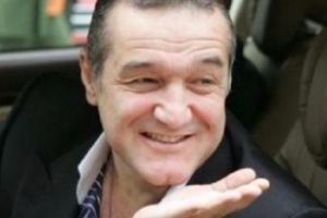 BECALI s-a întors la origini! Fotografie virală în articol