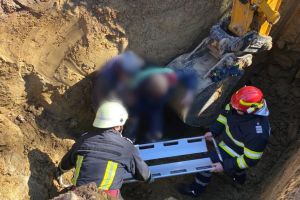 FOTO Bărbat surprins de un mal de pământ
