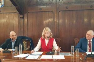 Primarii mureşeni, sfătuiţi să comunice corect, cu evitarea panicii