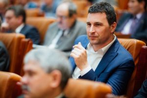 UDMR-iştii din Parlament propun un set de măsuri pentru combaterea efectelor negative ale pandemiei asupra economiei din România