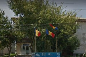Contract de peste 400.000 de lei: O firma infiintata anul trecut va livra un buldoexcavator Primariei Vulturu (document)