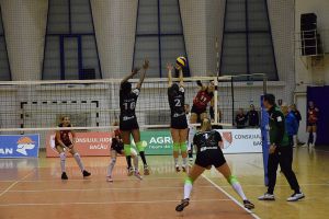 Volei feminin: S-a întrerupt şi Divizia A1