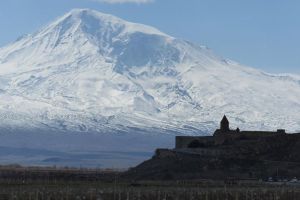 La un vin de rodii în necunoscuta Vinărie Areni