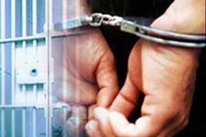 Individul care şi-a bătut mama de 72 de ani, a încălcat ordinul de protecţie şi a fost reţinut de poliţişti