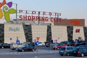 Mall-urile din Ploiesti isi REDUC programul de functionare