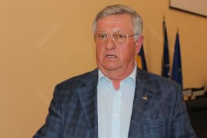 Cum a scăpat primarul Ovidiu Creţu ca prin urechile acului de carantină la întoarcerea din Germania