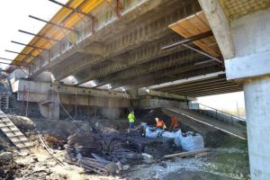 Constructorul promite că se va circula anul acesta pe Pasajul Fartec