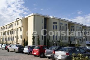 Cine sunt cei trei candidati la functia de rector al Universitatii Ovidius din Constanta. Averile si interesele (documente)