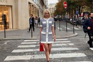Cum arată acum fiica lui Gigi Becali. Ce bolid conduce Alexandra la doar 24 de ani