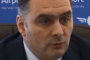 Directorul Aeroportului din Iaşi cere autorităţilor închiderea spaţiului aerian al României!
