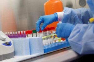 ARGEŞ: OAMENII AŞTEAPTĂ CU SUFLETUL LA GURĂ REZULTATELE TESTELOR