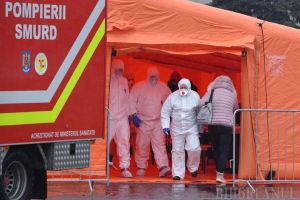 Surse: Bihoreanca infectată cu coronavirus a avut contact cu trei persoane 