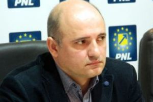 Secretarul de stat Calin Bota, in izolare, dupa ce a fost in contact cu Ionel Bogdan