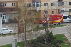 Suspiciune de coronavirus la Alexandria: bărbat dus cu izoleta la spital