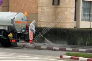 DÂMBOVIŢA Covid-19: Străzile şi trotuarele din Târgovişte au fost dezinfectate (VIDEO)